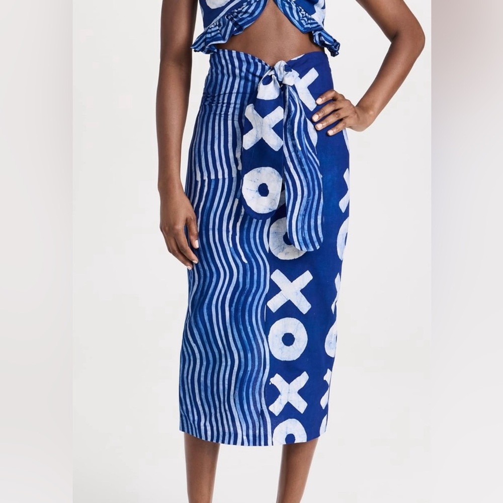 Sika Rudy Skirt African Blue and White Patterned NWOT